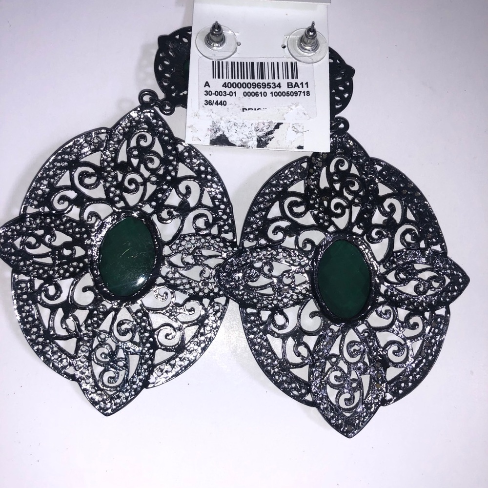 🎉HOST PICK 🎉 NWT $20 Afaze Green Earrings - Picture 3 of 5